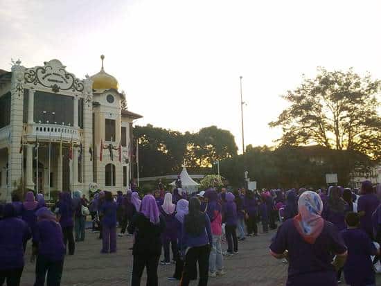 1-million-women-purple-walk-melaka-aerobic