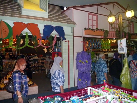 cowboy-town-more-souvenir-shop