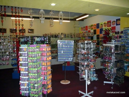 cowboy-town-souvenir-shop